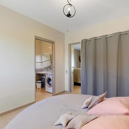 Apartment Les Roses De Jean Paulhan