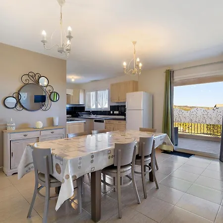 Les Roses De Jean Apartment Paulhan
